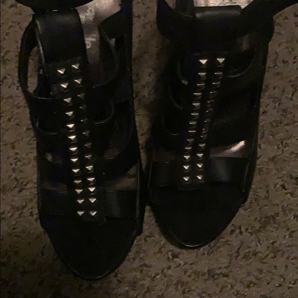 Charlotte Russe black studded heels - Picture 3 of 4